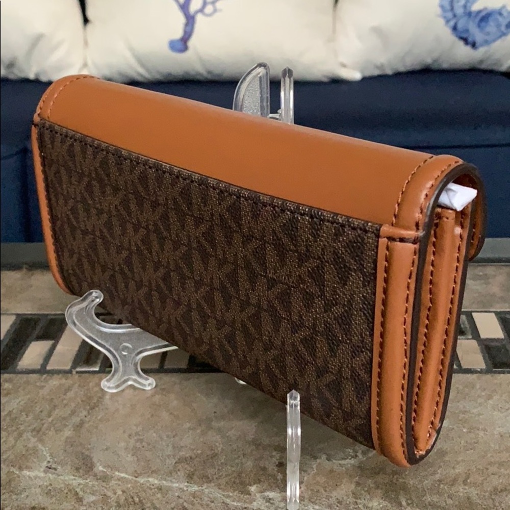 MICHAEL KORS FULTON LG FLP CONTINENTAL WALLET - Picture 8 of 15